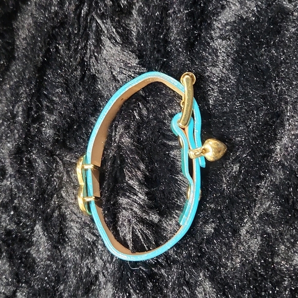 Choose Juicy Buckle Wrap Bracelet - Picture 7 of 7